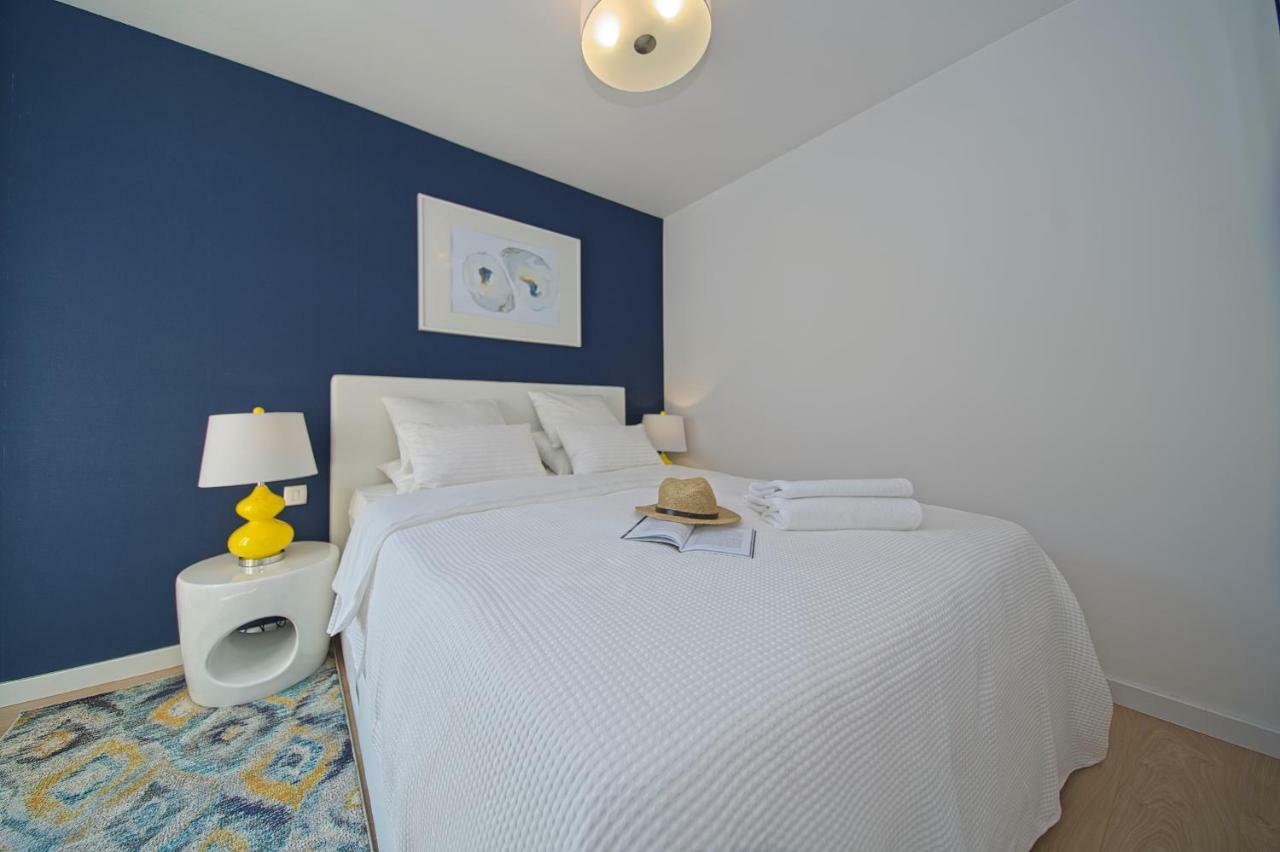 Oyster Paradise Blue Apartment ストン エクステリア 写真